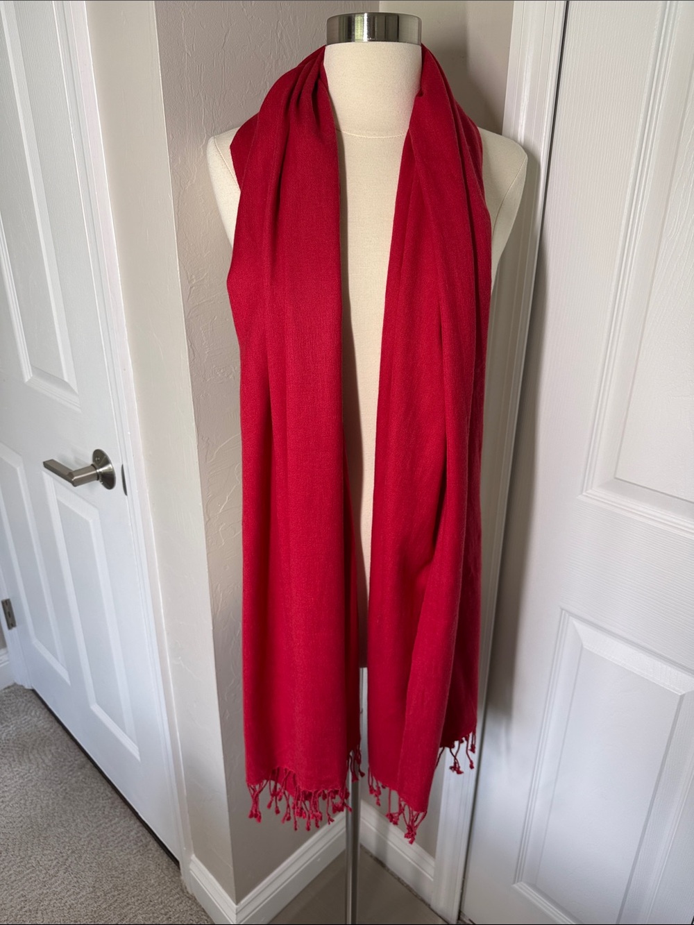 Pashmina solid red shawl/scarf cashmere/silk blend with fringe